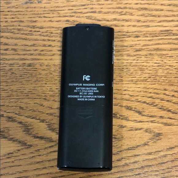 Olympus Digital Voice Recorder with Case VN 8100 PC - Picture 2 of 4